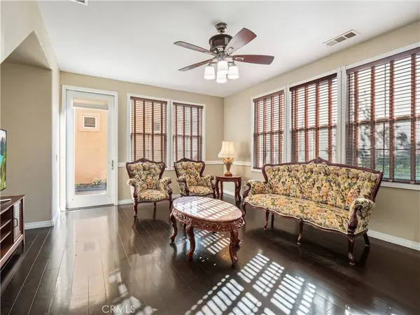 31769 Avenida Sonrisa, Castaic, CA 91384