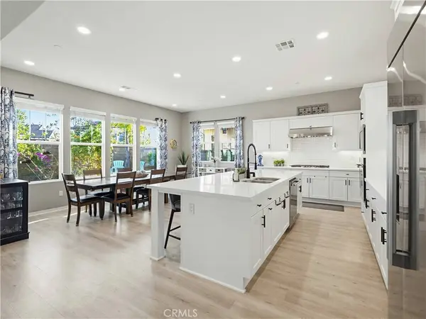 20818 Red Sky CT, Saugus, CA 91350