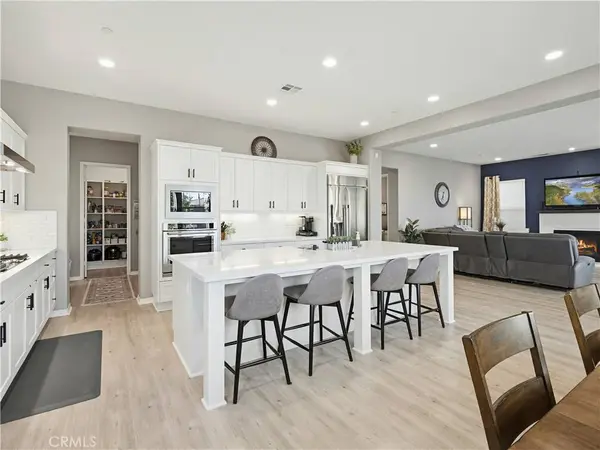 20818 Red Sky CT, Saugus, CA 91350