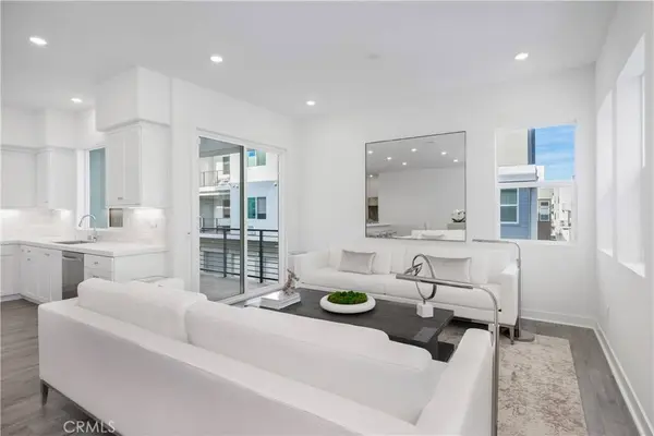 27225 Cranmore #101, Valencia, CA 91381