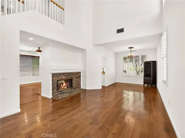 19903 Rhona PL, Saugus, CA 91350