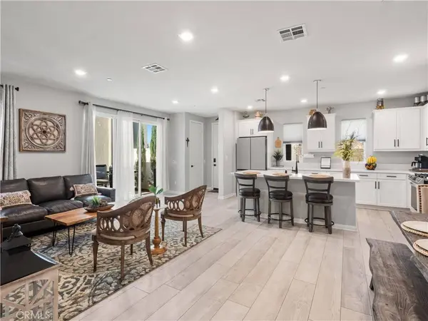 27478 Boulderview, Valencia, CA 91381