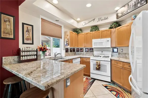 30418 Daisy CT, Castaic, CA 91384