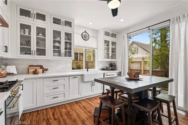 27169 Saddlepeak, Valencia, CA 91354