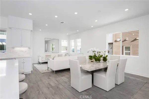 27225 Cranmore #101, Valencia, CA 91381