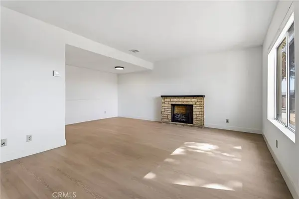 26853 Avenida Terraza, Saugus, CA 91350