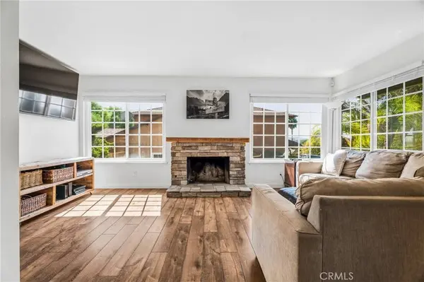 27394 Onlee, Saugus, CA 91350