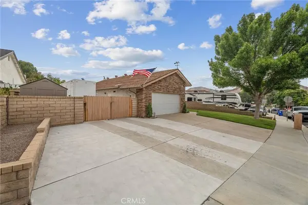 20755 Benz, Saugus, CA 91350