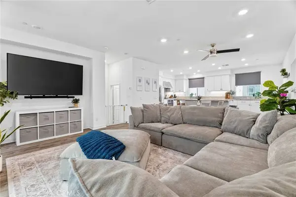 26966 Mosswood, Valencia, CA 91381