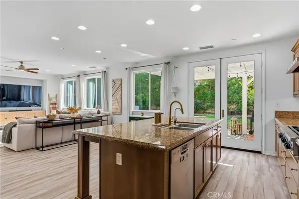 13365 Los Olivos, Sylmar, CA 91342