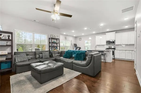 833 Jensmith AVE, Marietta, GA 30060