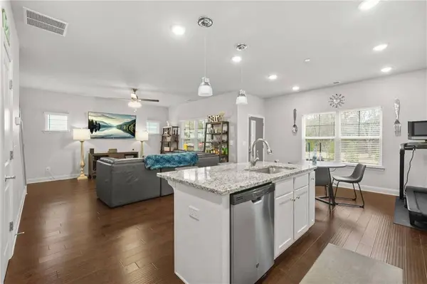 833 Jensmith AVE, Marietta, GA 30060