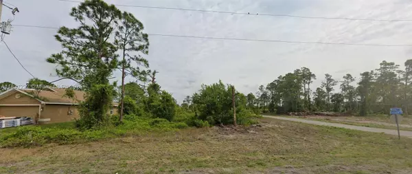 1127 Eclipse St, Lehigh Acres, FL 33974