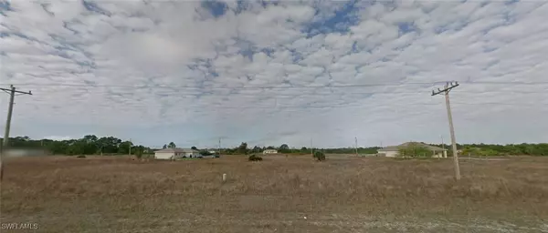 914 Columbus BLVD S, Lehigh Acres, FL 33974