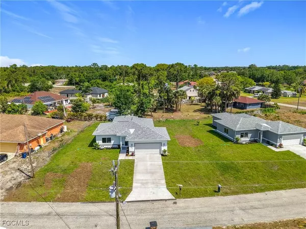 829 Wabash ST, Lehigh Acres, FL 33974