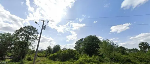 528 Parker AVE S, Lehigh Acres, FL 33974