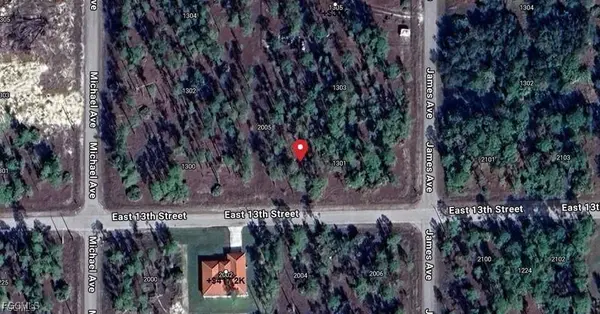 2005 E 13th ST, Lehigh Acres, FL 33972