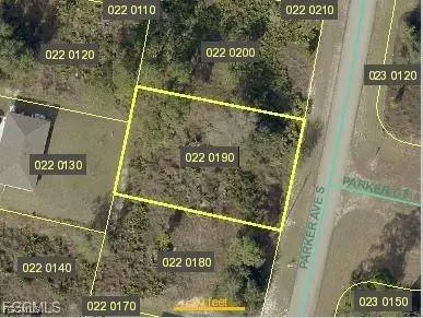 528 Parker AVE S, Lehigh Acres, FL 33974