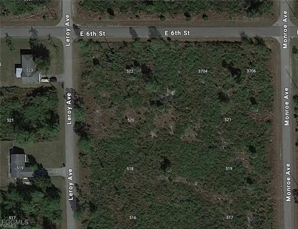 520 Leroy AVE, Lehigh Acres, FL 33972