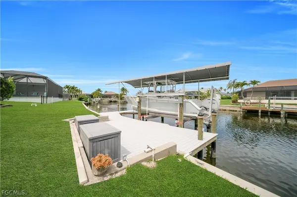 2909 SW 38th TER, Cape Coral, FL 33914