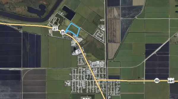 335 SW 2nd Avenue, South Bay, FL 33493