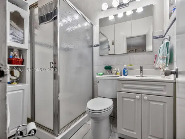 5430 W 4th Ln, Hialeah, FL 33012