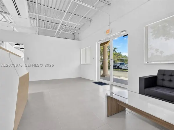 2665 Executive Park Dr, Weston, FL 33331