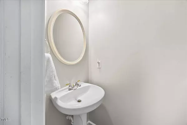 8404 Split Stone Lane, Raleigh, NC 27613