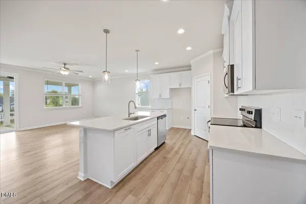 83 Cottonseed LN, Fuquay Varina, NC 27526