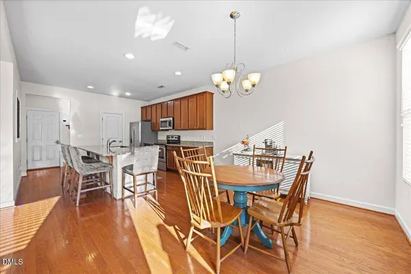 700 Maple Brook RD, Fuquay Varina, NC 27526