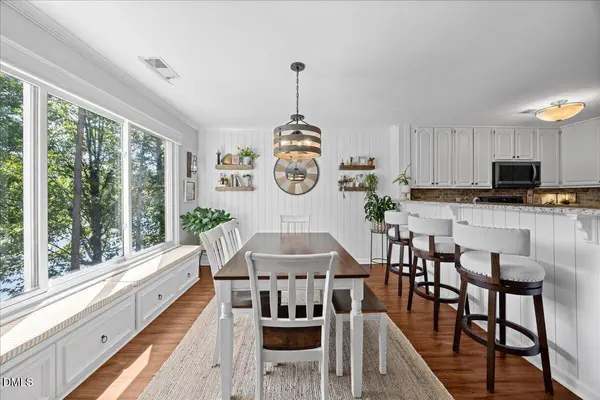 317 Glen Echo LN, Cary, NC 27518