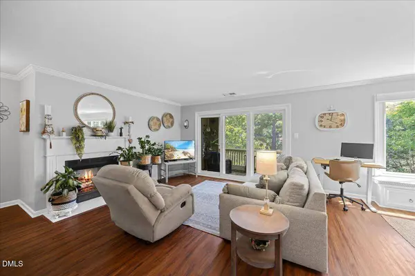 317 Glen Echo LN, Cary, NC 27518