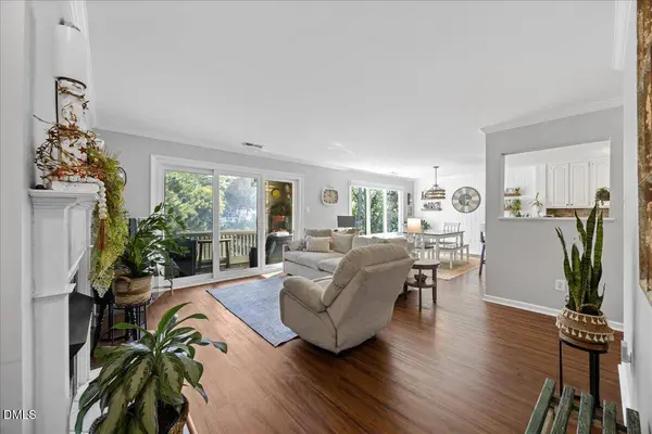 317 Glen Echo LN, Cary, NC 27518