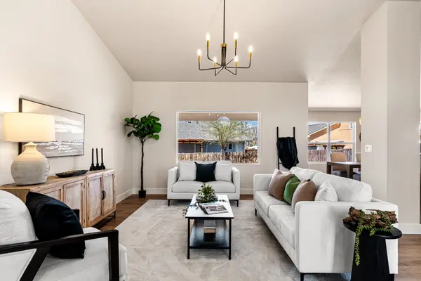 13 Brave Eagle Ct, Pueblo, CO 81001-1872