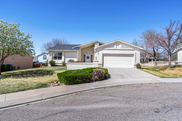 13 Brave Eagle Ct, Pueblo, CO 81001-1872