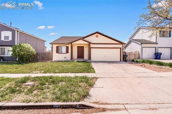 3736 Pronghorn LN, Pueblo, CO 81005