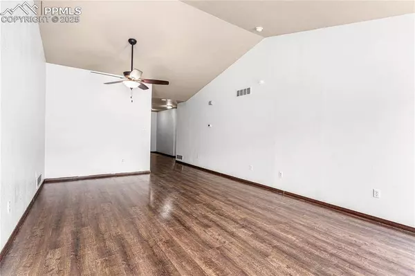 3736 Pronghorn LN, Pueblo, CO 81005