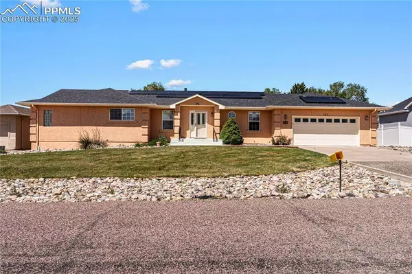 465 W Palmer Lake DR, Pueblo, CO 81007