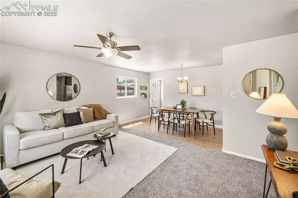 2925 Azalea ST, Pueblo, CO 81005