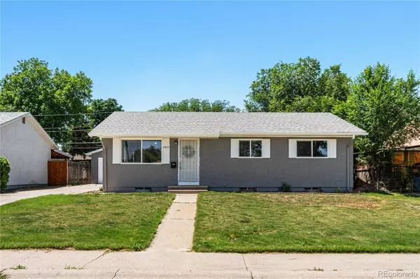 2925 Azalea ST, Pueblo, CO 81005