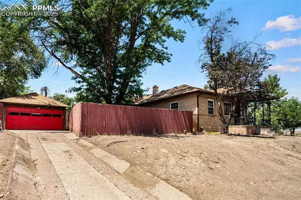 324 W Grant AVE, Pueblo, CO 81004