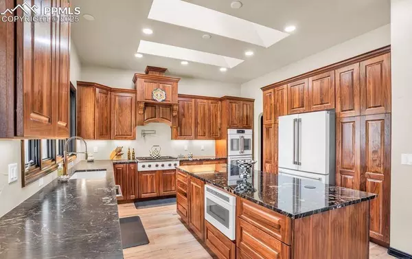 128 San Carlos RD, Pueblo, CO 81005