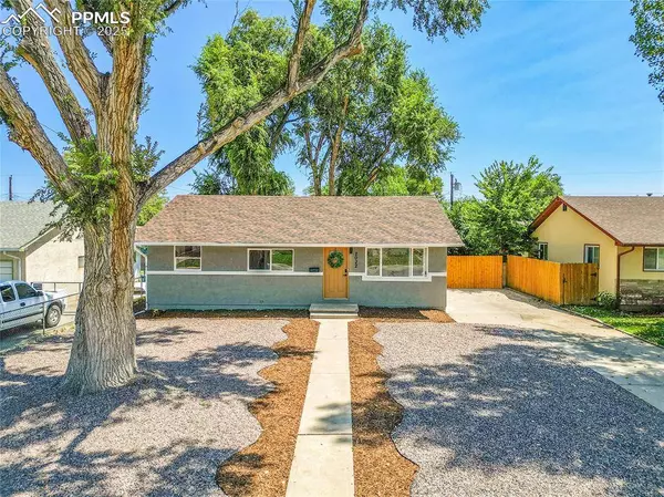 2022 Ridgewood LN, Pueblo, CO 81005