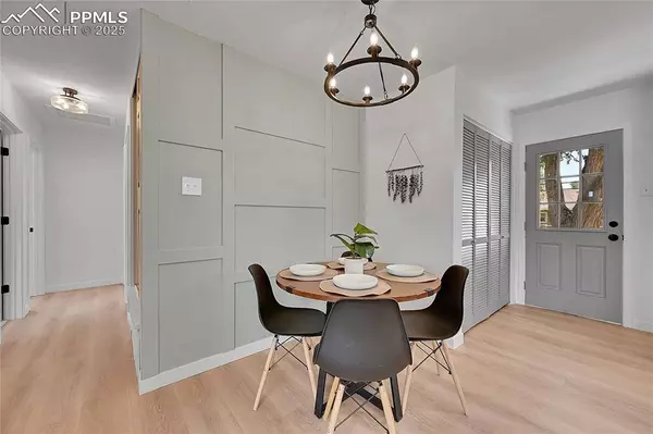 2022 Ridgewood LN, Pueblo, CO 81005