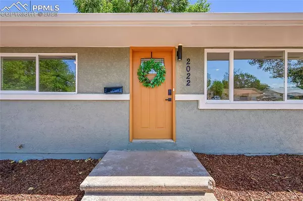 2022 Ridgewood LN, Pueblo, CO 81005