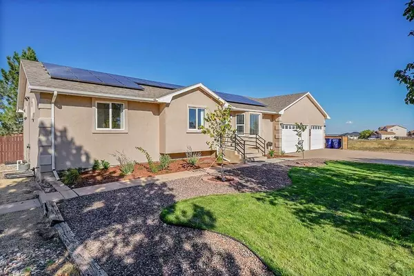 797 Parkrose Dr, Pueblo West, CO 81007