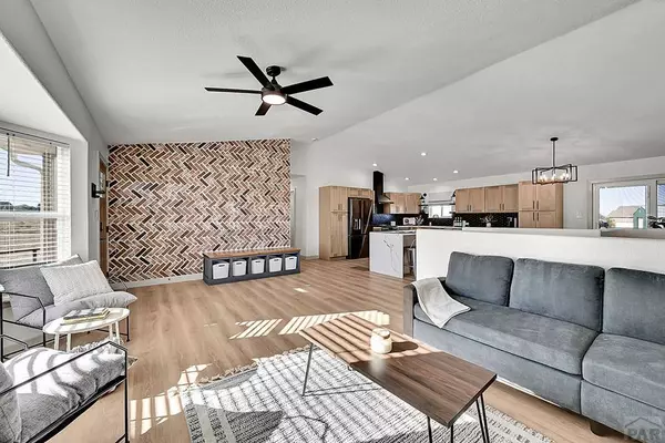 797 Parkrose Dr, Pueblo West, CO 81007