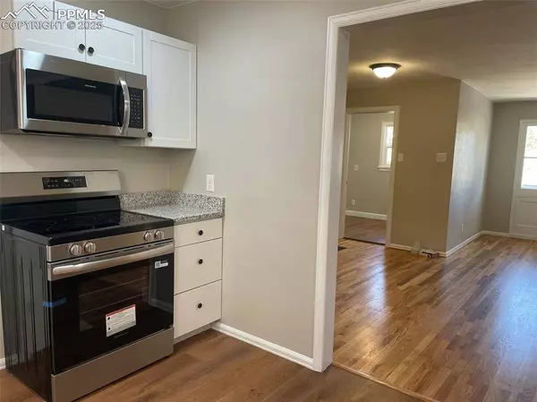 2011 E Orman AVE, Pueblo, CO 81004