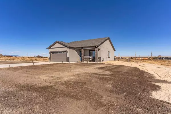 895 Loma Dr, Pueblo West, CO 81007