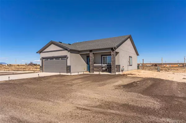 895 E Loma DR, Pueblo, CO 81007
